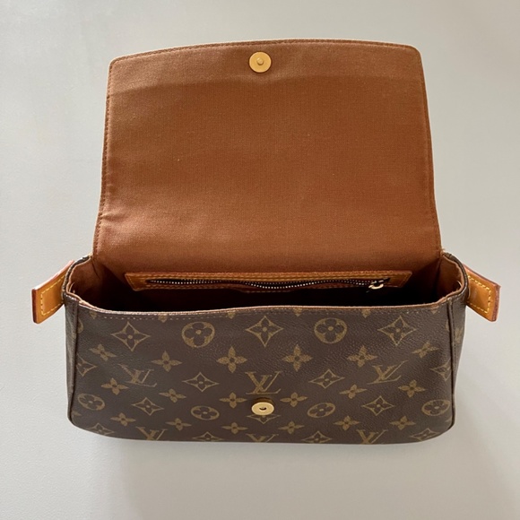 Louis Vuitton Looping Bag Mini - Picture 4 of 7